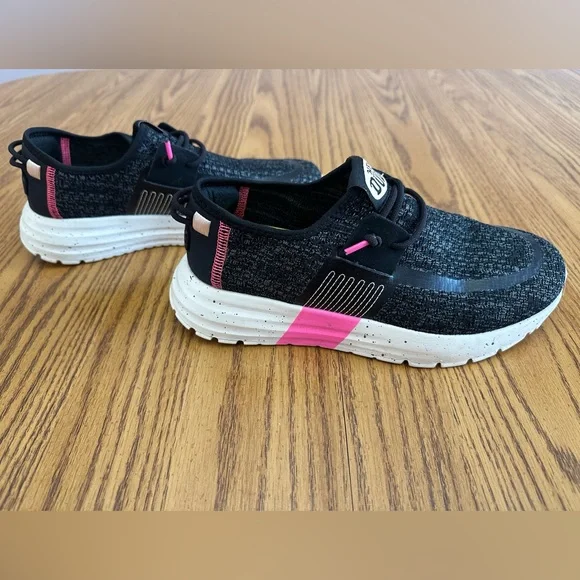 Hey Dude Women’s Black and Pink Sneakers 7W/UK 5 - Picture 4 of 7